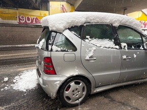 POL-OF: Weitere witterungsbedingte Unfälle und unzählige festgefahrene Fahrzeuge