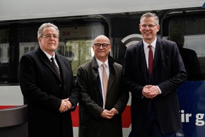 BPOLP Potsdam: Gemeinsame Pressemitteilung der Deutschen Bahn AG, der ViP Verkehrsbetrieb Potsdam GmbH und des Bundespolizeipr&auml;sidiums - 75 Jahre Bundespolizei - Jubil&auml;umsauftakt am Hauptbahnhof Potsdam