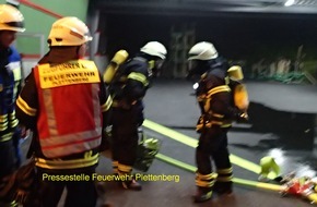 Feuerwehr Plettenberg: FW-PL: OT-Eiringhausen. Löschanlage löscht Entstehungsbrand in Produktionsanlage