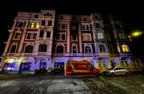 Feuerwehr Bremerhaven: FW Bremerhaven: Wohnungsbrand in der Goethestraße