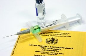 Mobil Krankenkasse: Aktuelle Umfrage: Nicht mal jeder Zweite kennt eigenen Impfstatus (BILD)