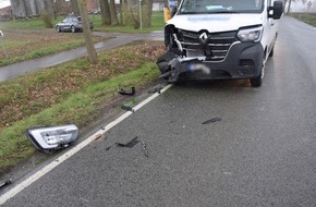 Kreispolizeibehörde Herford: POL-HF: Verkehrsunfall auf Bünder Straße - Zwei Personen verletzt