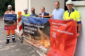 Westconnect GmbH: Spatenstich f&uuml;r Glasfaserausbau in Arnsberg-H&uuml;sten