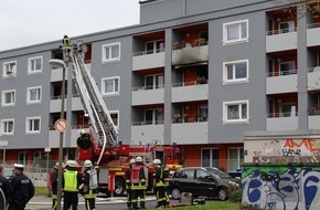 Feuerwehr Dortmund: FW-DO: 09.10.2017 - FEUER IN SCHARNHORST
Eine verletzte Person bei Küchenbrand