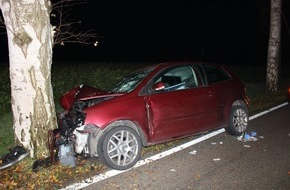 Polizei Minden-Lübbecke: POL-MI: Pkw-Fahrer nach Verkehrsunfall lebensgefährlich verletzt