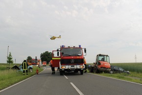 FW-WRN: Einsatzreiches Wochenende mit einem gemeldeten PKW Brand auf der Autobahn 1, ein loser Ast im Baum am Stadtpark und ein Verkehrsunfall mit zwei PKW an der Einmündung Münsterstraße / Wesseler Straße