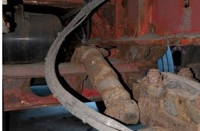 Polizeiinspektion Osnabrück: POL-OS: Osnabrück/Bramsche: Illegale Lkw-Fahrt aufgedeckt - Polizei stoppt stark verkehrsunsicheren Sattelzug auf A1 (FOTO)
