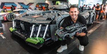 LEGO Gruppe: Live in Le Mans machen LEGO® Technic(TM) und PEUGEOT das Rennen bei der 24-Stunden Hypercar Bau-Challenge
