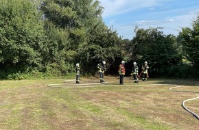 Feuerwehr Schermbeck: FW-Schermbeck: Brennender Grashaufen