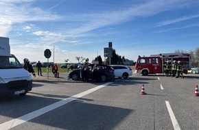 Polizeidirektion Trier: POL-PDTR: Osburg - folgenschwerer Verkehrsunfall mit 3 verletzten Personen