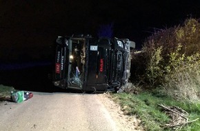 Polizeidirektion Landau: POL-PDLD: Schwegenheim - 40.000 EUR Sachschaden nach LKW Unfall