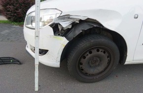 Kreispolizeibeh&ouml;rde M&auml;rkischer Kreis: POL-MK: Unfallflucht: Wer sah den gelben Schlepper mit wei&szlig;em Auto?