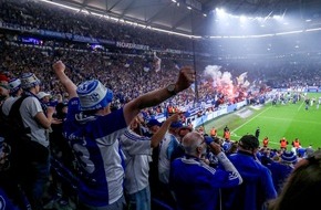 Sky Deutschland: Neue Sky Original Doku begleitet Schalke 04 hautnah und exklusiv auf dem Weg in die Fu&szlig;ball-Bundesliga