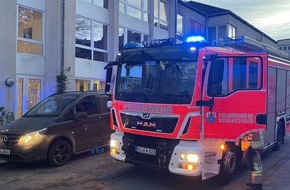 Feuerwehr Remscheid: FW-RS: Einsatz in Senioreneinrichtung: Brandmeldeanlage verhindert Schlimmeres