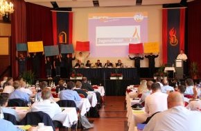 Deutscher Feuerwehrverband e. V. (DFV): Deutsche und Hessische Jugendfeuerwehr feiern ihre 50. Geburtstage / Die Deutsche Jugendfeuerwehr verabschiedet zum Jubiläum ihre Werte