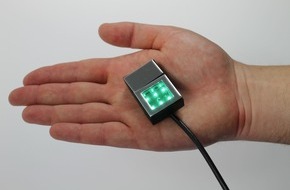 DERMALOG Identification Systems GmbH: Weltweit kleinster optischer Fingerabdruck-Scanner auf der CeBIT 2014 (FOTO)