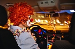 HUK-COBURG: Tipps für den Alltag / Die Menge macht's / Alkohol kann Autofahrer Versicherungsschutz kosten - Beifahrer: Mitverschulden möglich - Radfahrer müssen nüchtern sein (BILD)