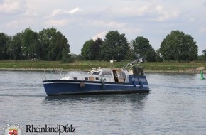 Polizeipräsidium Einsatz, Logistik und Technik: WSPA-RP: Manövrierunfähiges Sportboot treibt auf Buhne
