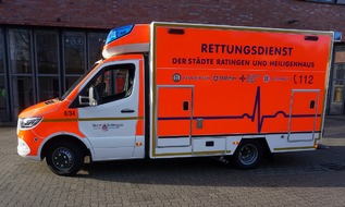 Feuerwehr Ratingen: FW Ratingen: Neues Mehrzweckfahrzeug auf der Hauptwache
