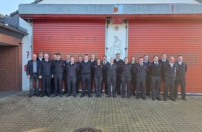 Feuerwehr Bergheim: FW Bergheim: Bef&ouml;rderungen und Ernennungen bei der Feuerwehr Bergheim Lehrgang abgeschlossen und n&auml;chster steht in den Startl&ouml;chern - Weitere Mitarbeiter bef&ouml;rdert