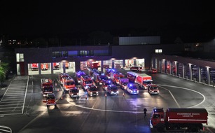 Feuerwehr Essen: FW-E: Land unter nach Starkregenereignis in Wuppertal, MEO-Bereitschaft zur Unterstützung alarmiert