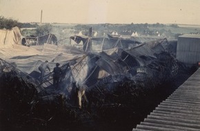 Feuerwehr Heiligenhaus: FW-Heiligenhaus: Heute vor 50 Jahren: Brandstiftung im Bundeswehr-Depot (Meldung 20/2016)