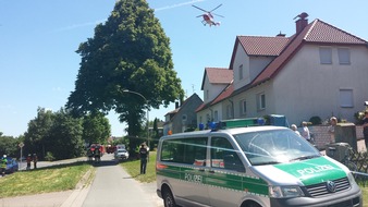 Polizeiinspektion Hameln-Pyrmont/Holzminden: POL-HM: Erstmeldung: Frontalzusammenstoß - Rettungshubschrauber im Einsatz - Bundesstraße 1 voll gesperrt.