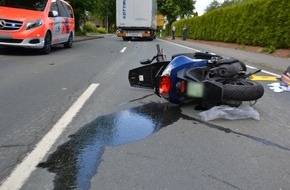 Kreispolizeibehörde Herford: POL-HF: Rollerfahrer bei Unfall schwer verletzt- Zusammenstoß mit LKW
