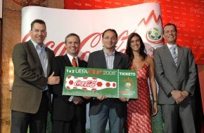 Coca-Cola Schweiz GmbH: Coca-Cola bringt die UEFA EURO 2008Â direkt zu den Fans