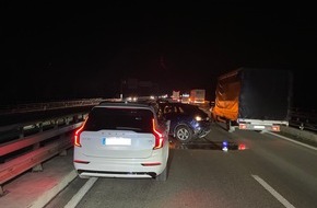 Polizeiautobahnstation Kaiserslautern und Zentrale Verkehrsdienste: POL-PASTKL: Illegales Autorennen führt zu Unfall