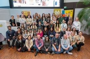 DVAG Deutsche Vermögensberatung AG: Dritte Projektrunde von "WSM" für hessische Schulen in Marburg gestartet / DVAG setzt sich erneut für Chancengleichheit von jungen Frauen ein