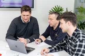 Webagentur klickbeben by Diwosch GmbH: Mit klickbeben® & W3Becca® zur förderfähigen Digitalstrategie – Manuel Diwosch zeigt, wie's geht