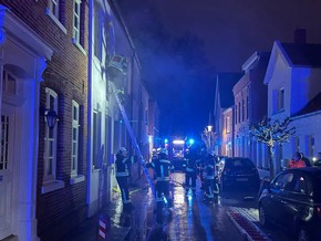 FW-AUR: Menschenrettung infolge selbstgelöschten Feuers