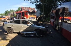 Kreisfeuerwehrverband Pinneberg: FW-PI: Elmshorn: Unfall mit Linienbus - vier Personen verletzt