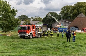 Freiwillige Feuerwehr Bedburg-Hau: FW-KLE: Jahres&uuml;bung der Freiwilligen Feuerwehr Bedburg-Hau: Wenn das L&ouml;schwasser nicht vor der Haust&uuml;r liegt