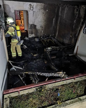 FW-SE: Brand in Seniorenheim - Zwei Verletzte