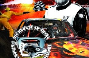 ProSieben: Die holländische Variante: Stefan Raab zerlegt Wohnwagen bei der "TV total Stock Car Crash Challenge 2011" auf ProSieben (mit Bild)