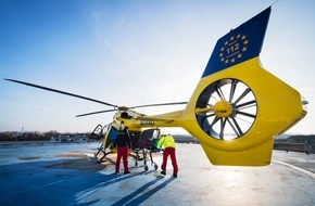 ADAC SE: Wieder mehr als 54.000 Einsätze der ADAC Luftrettung / ADAC Rettungshubschrauber heben täglich rund 150 Mal ab - Berlin erneut vorne / Jeder zwölfte Patient ein Kind oder Jugendlicher