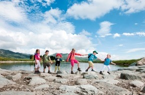 Family Tirol Hotels: Der Tiroler Familien-Urlaubssommer startet am 9. Mai mit Kobold Kuno & Co. - BILD