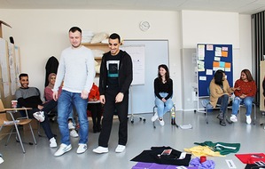 Schwesternschaft München vom BRK e.V.: PM // Erdinger Projekt „Lehren lernen“ bereitet Pflegepädagogik-Studierende auf Beruf vor