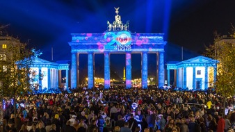 Festival of Lights: 20. FESTIVAL OF LIGHTS in Berlin veröffentlicht sein Programm - Auch Weltstar Paul van Dyk ist beim Jubiläum dabei, mit Highlight-Konzerten im Berliner Dom