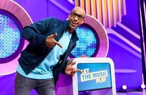 SAT.1: Noch mehr Musik mit Amiaz Habtu! Das SAT.1-Hit-Quiz "Let the music play" geht in die zweite Staffel