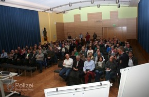 Polizeipräsidium Westpfalz: POL-PPWP: "Überwältigender Zuspruch" beim Bürgerforum