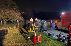 Feuerwehr Hattingen: FW-EN: PKW überschlägt sich bei Verkehrsunfall
