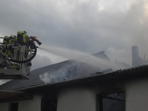 FW-BOT: Bottrop; Brand eines Wohnhauses