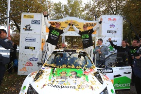 FABIANtastisch! Fabian Kreim und Frank Christian gewinnen ersten deutschen Meistertitel mit SKODA AUTO Deutschland (FOTO)