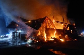 Polizeiinspektion Cuxhaven: POL-CUX: Landkreis Cuxhaven; 217756 Osten / Isensee

Vollbrand einer Lager-/ Werkstatthalle einer Tischlerei