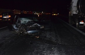 Polizeiinspektion Hildesheim: POL-HI: Verkehrsunfall auf der A7 mit Vollsperrung