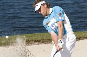 Schüco International KG: Joining Forces to Protect the Climate: Schüco and Bernhard Langer / Getting into the swing with Germany's new golf legend