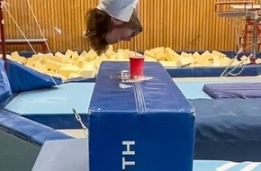 SAT.1: Kann man mit Wasser trinken Weltrekordhalter werden? Team Kiel und Team Lübeck versuchen das live in SAT.1 und auf Joyn